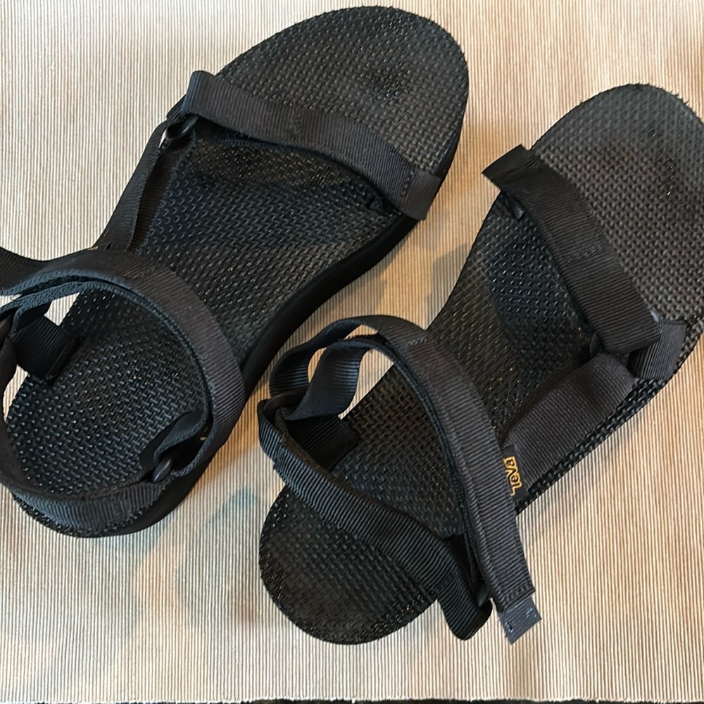 TEVA Flatform Universal Women’s Sandal - Black, Size 9 - Picture 4 of 4